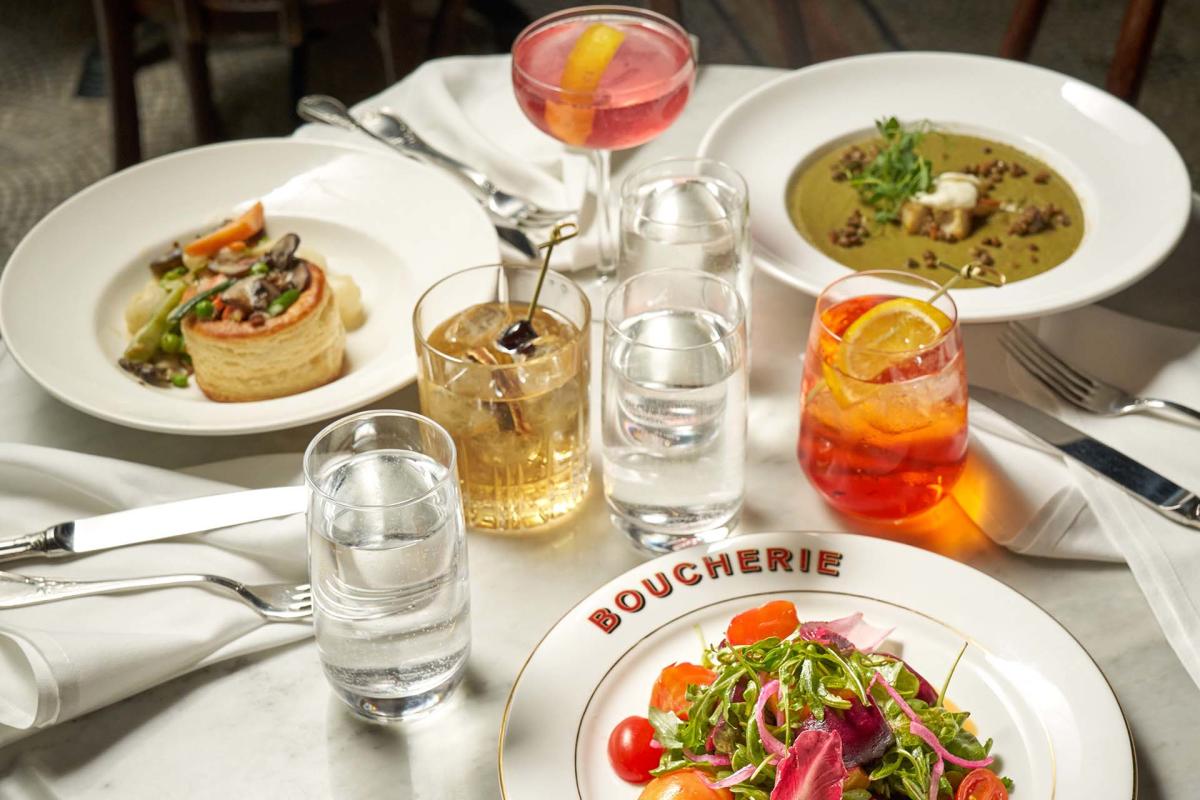 Table display at Petite Boucherie 