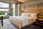 1_hotel_brooklyn_bridge_king_guestroom_dlt_1_hi