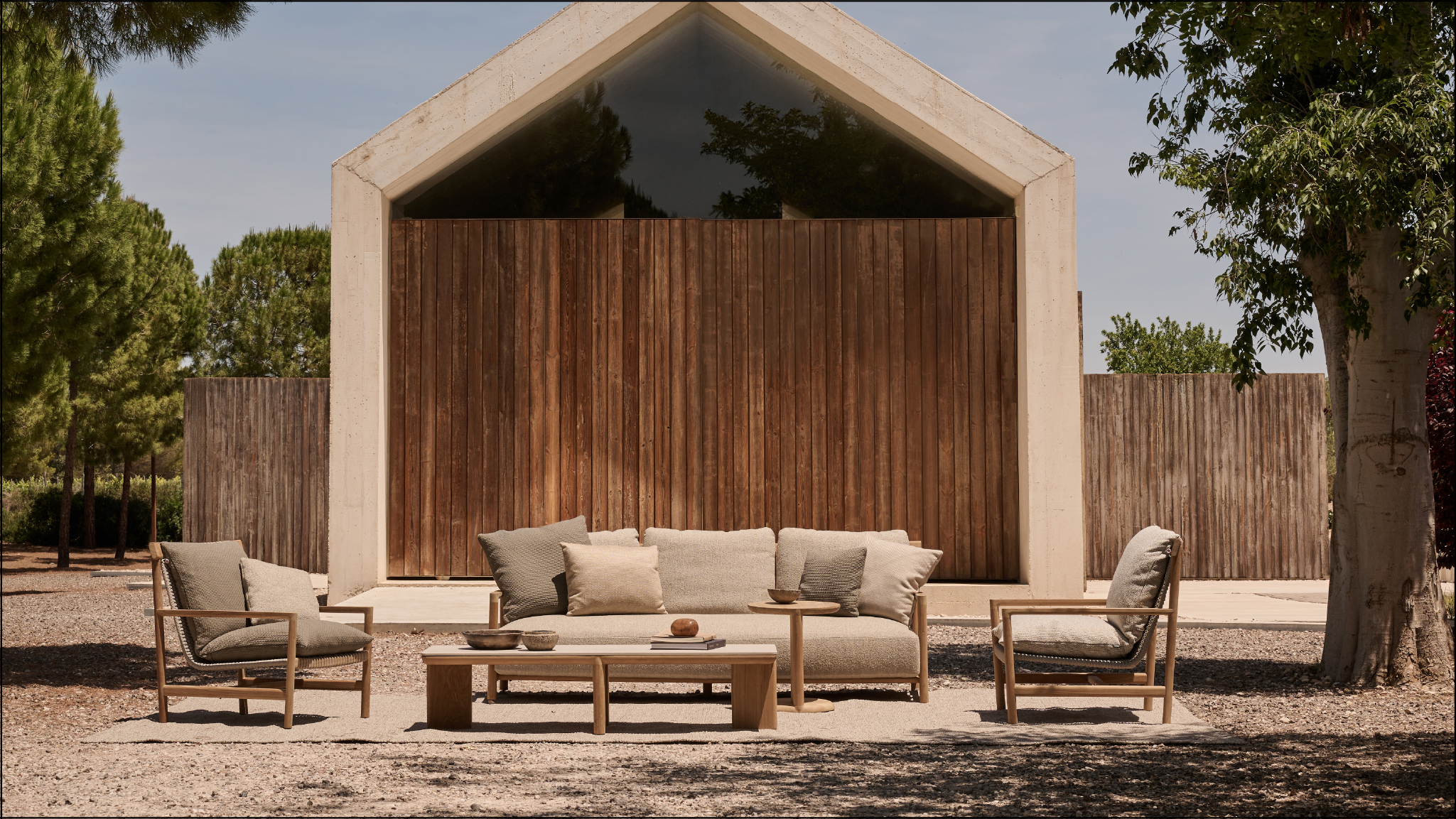 AMANU lounge chair, AMANU 3-seat sofa, AMANU low table, AMANU c-table