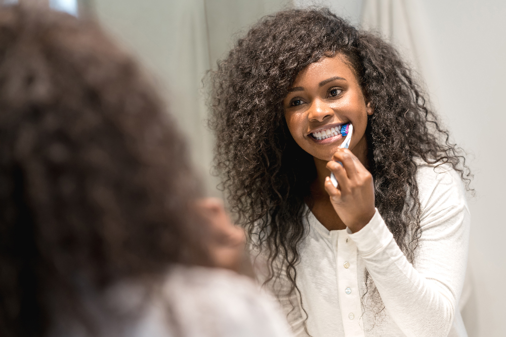 Hvad er plak og tandsten, og hvordan fjerner man dem? article banner