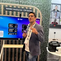 Cristiano presenting Mago One