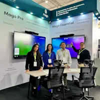 Mago team at the stand