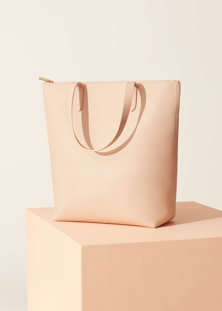 cuyana blush tote