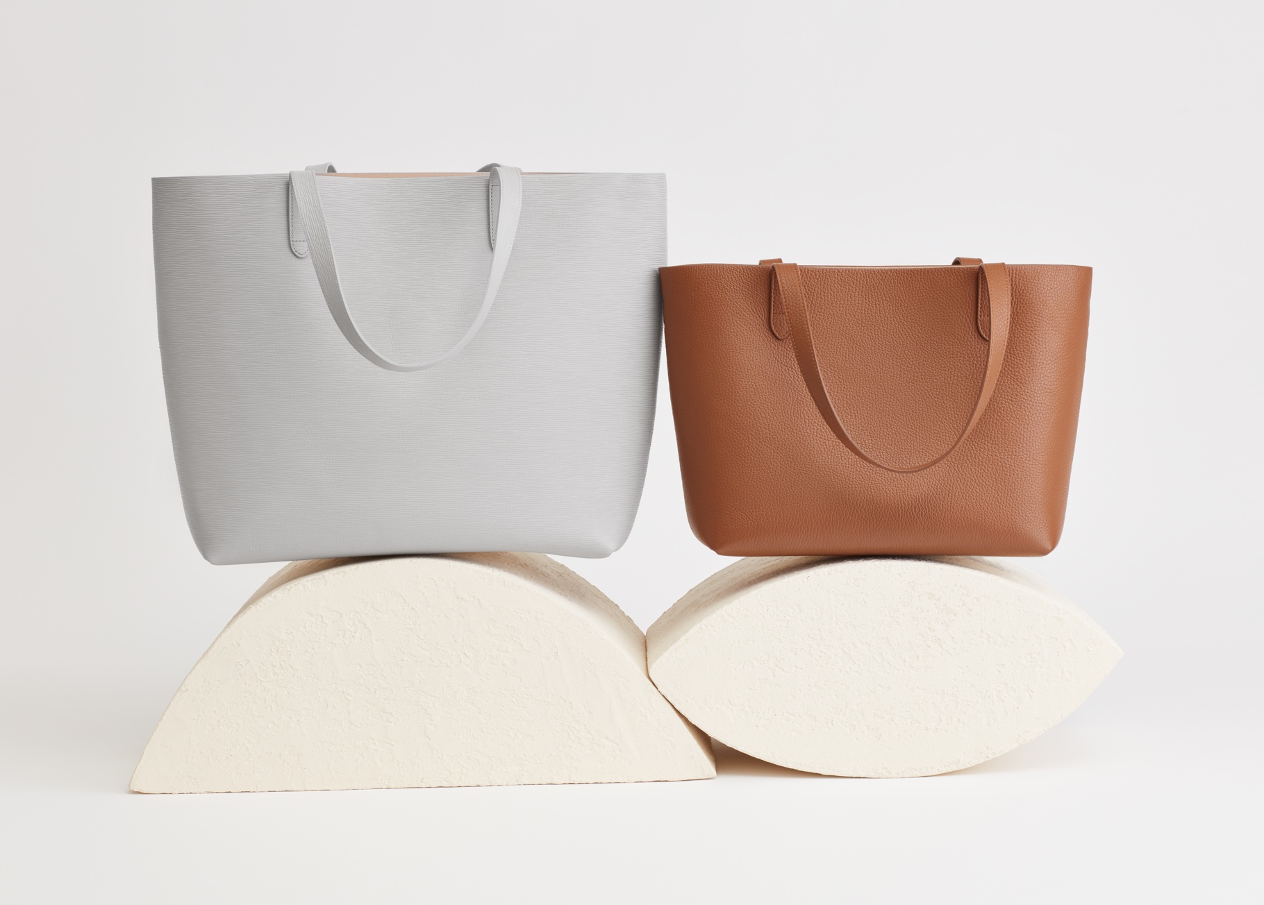 structured leather tote