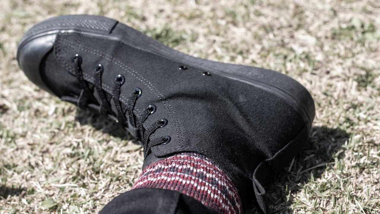 muji-high-top-sneakers-seria-shoelace-6