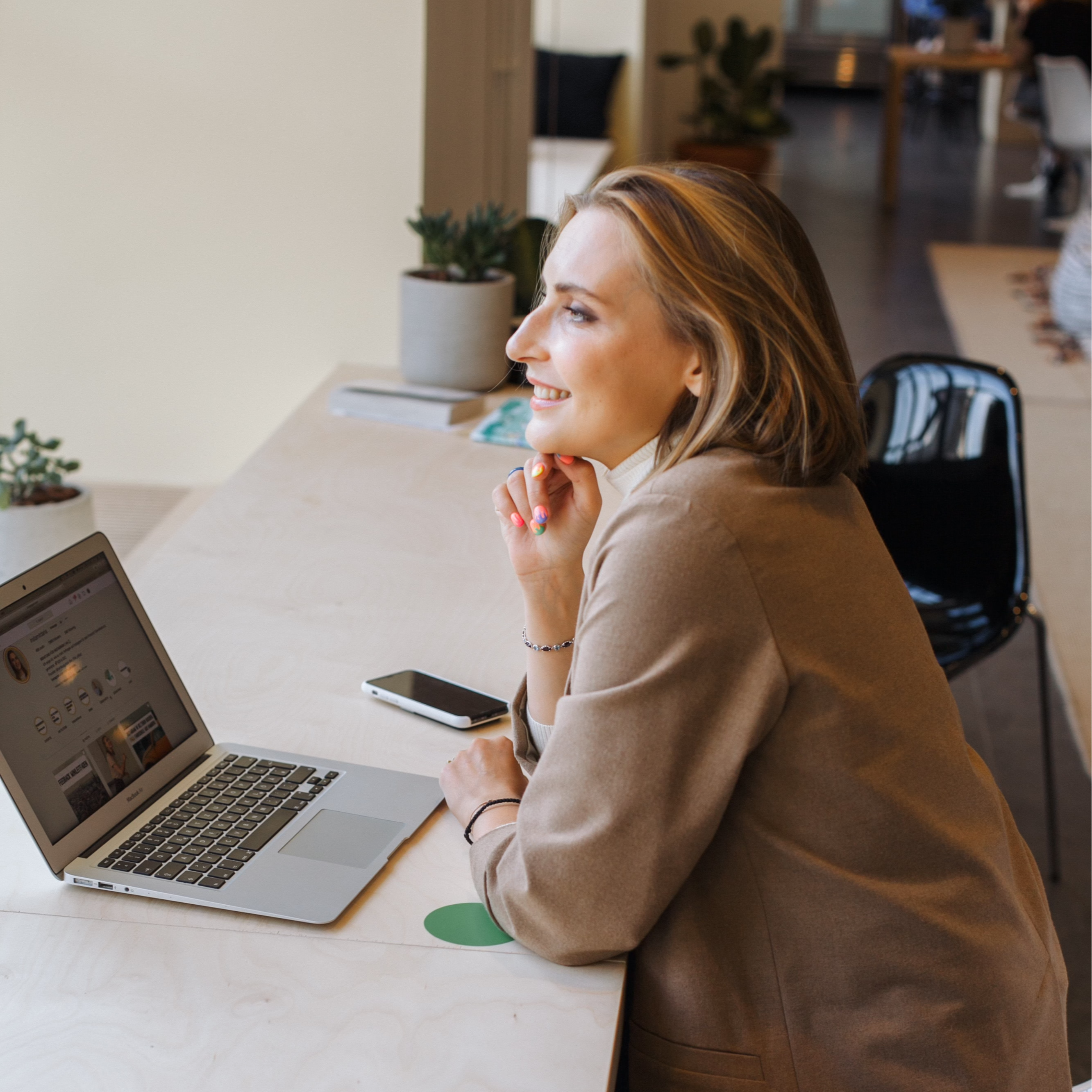 buduj solidną karierę