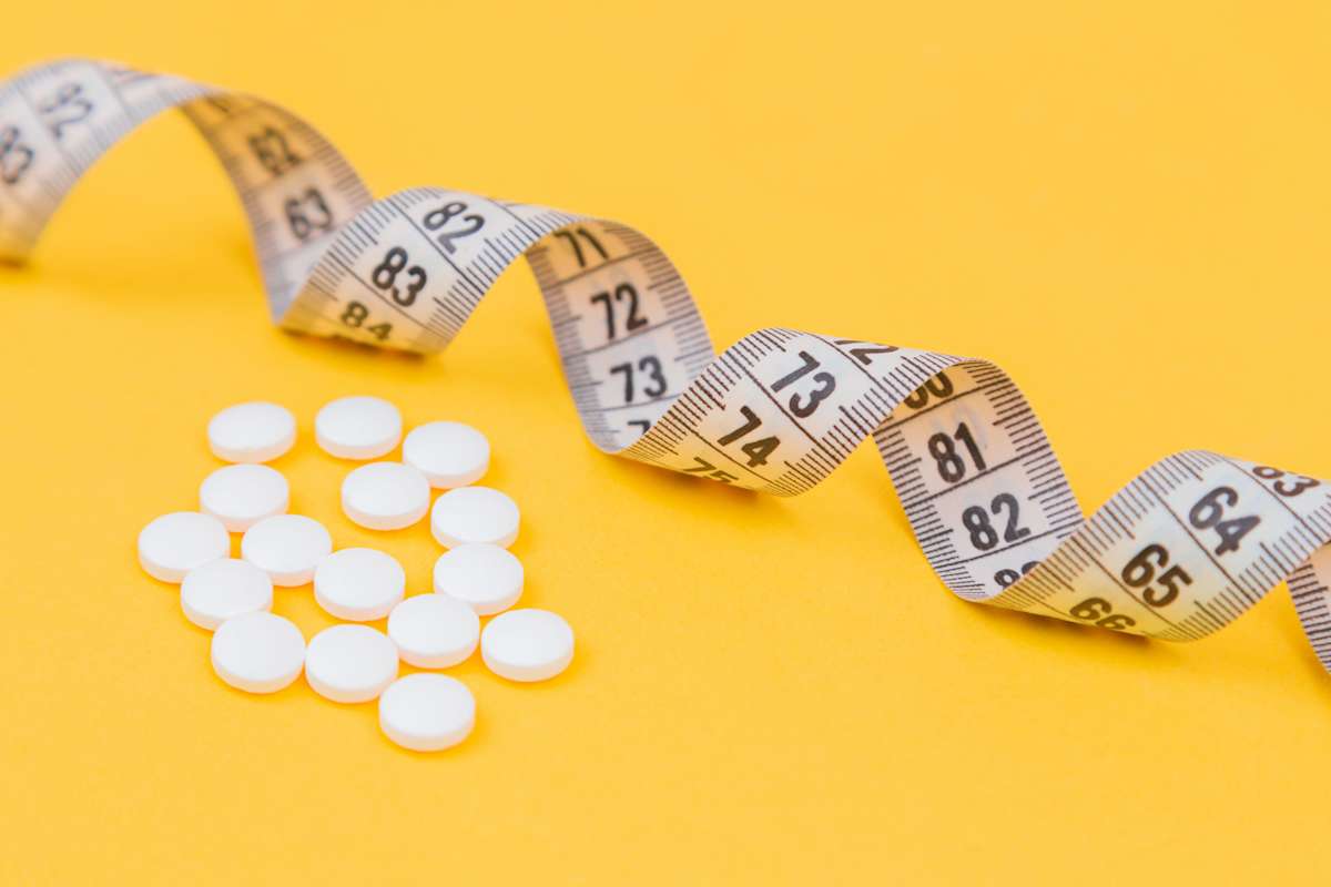 Image showcasing Prescription Weight Loss Pills: Understanding Your Choices