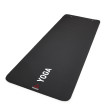 400-216026.jpg – Stability, cushioning and improved balance. These are the main benefits of using a high quality yoga mat.

This mat from Reebok is 4 mm thick and gives you the slip protection and cushioning you need in your training. You can safely perform the exercises you want, with your feet firmly placed on the mat. The padded rug helps you keep your balance. It is 173 cm long and 61 cm wide, which means that it can safely accommodate most exercises.

The modern design means that the mat certainly fits into all types of training spaces, where you invest in stylish design. The rug has 2 holes for hanging and fits nicely on the Reebok Wall Mat Rack.

Supplement with article 400-900270 for stylish and functional suspension. – Nordic Gym