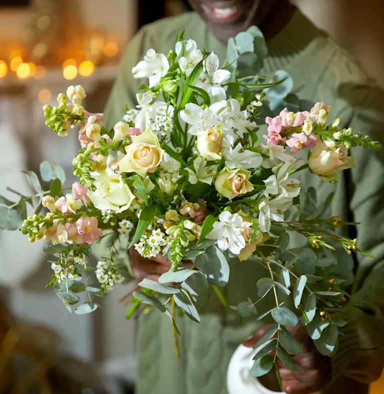 bouquet of pink roses
