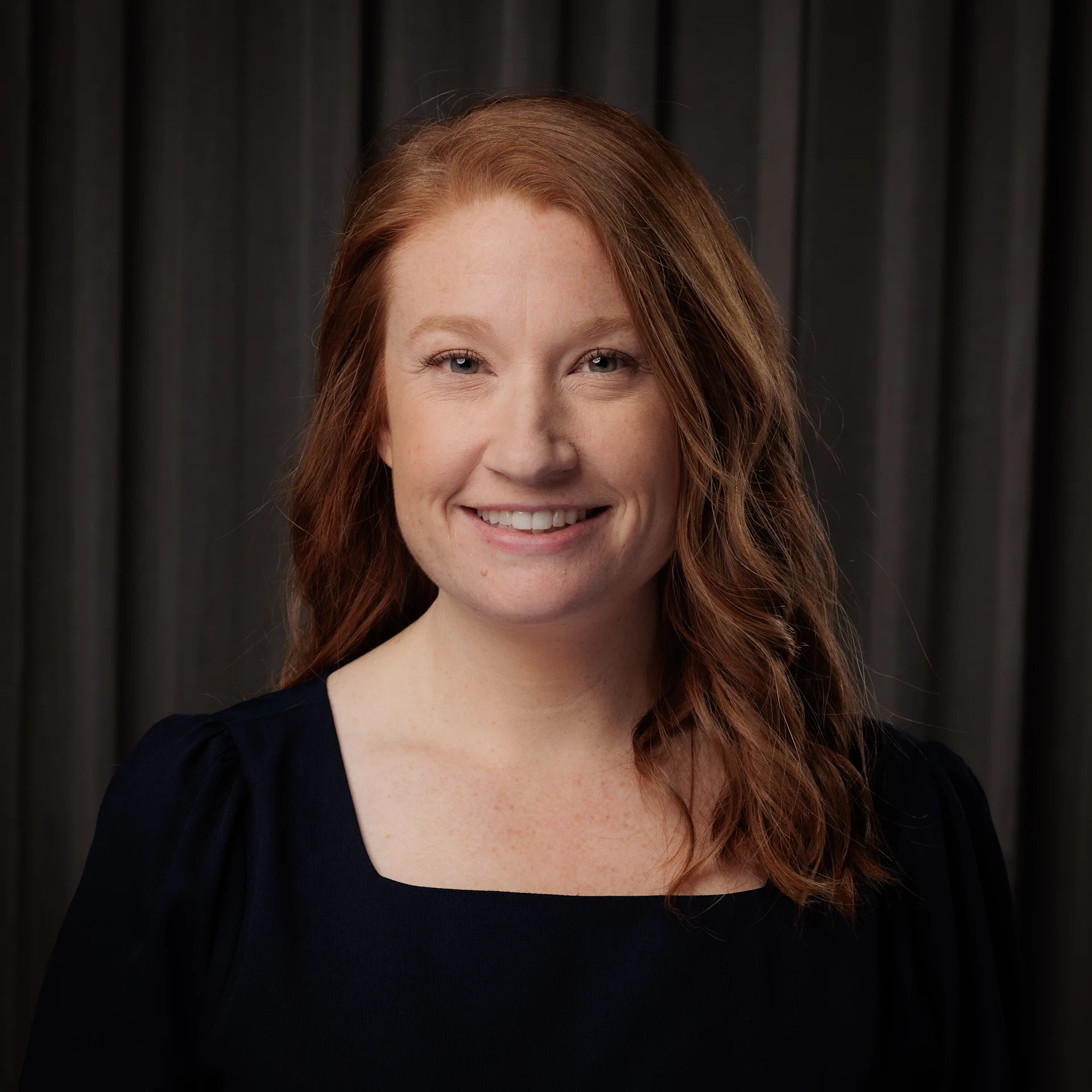 Leslie Krigsteinheadshot image