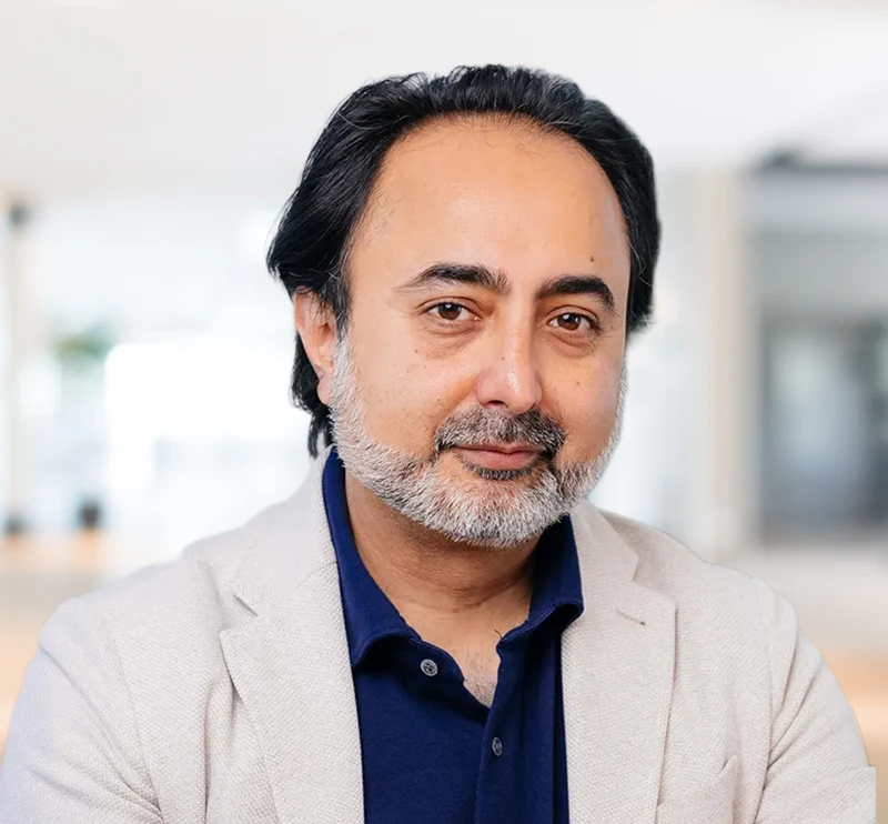 Hemant Taneja Headshot 