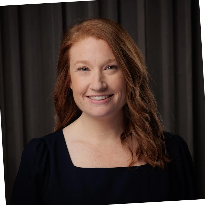 Leslie Krigsteinheadshot image