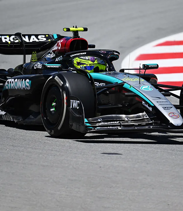 lewis mobile2