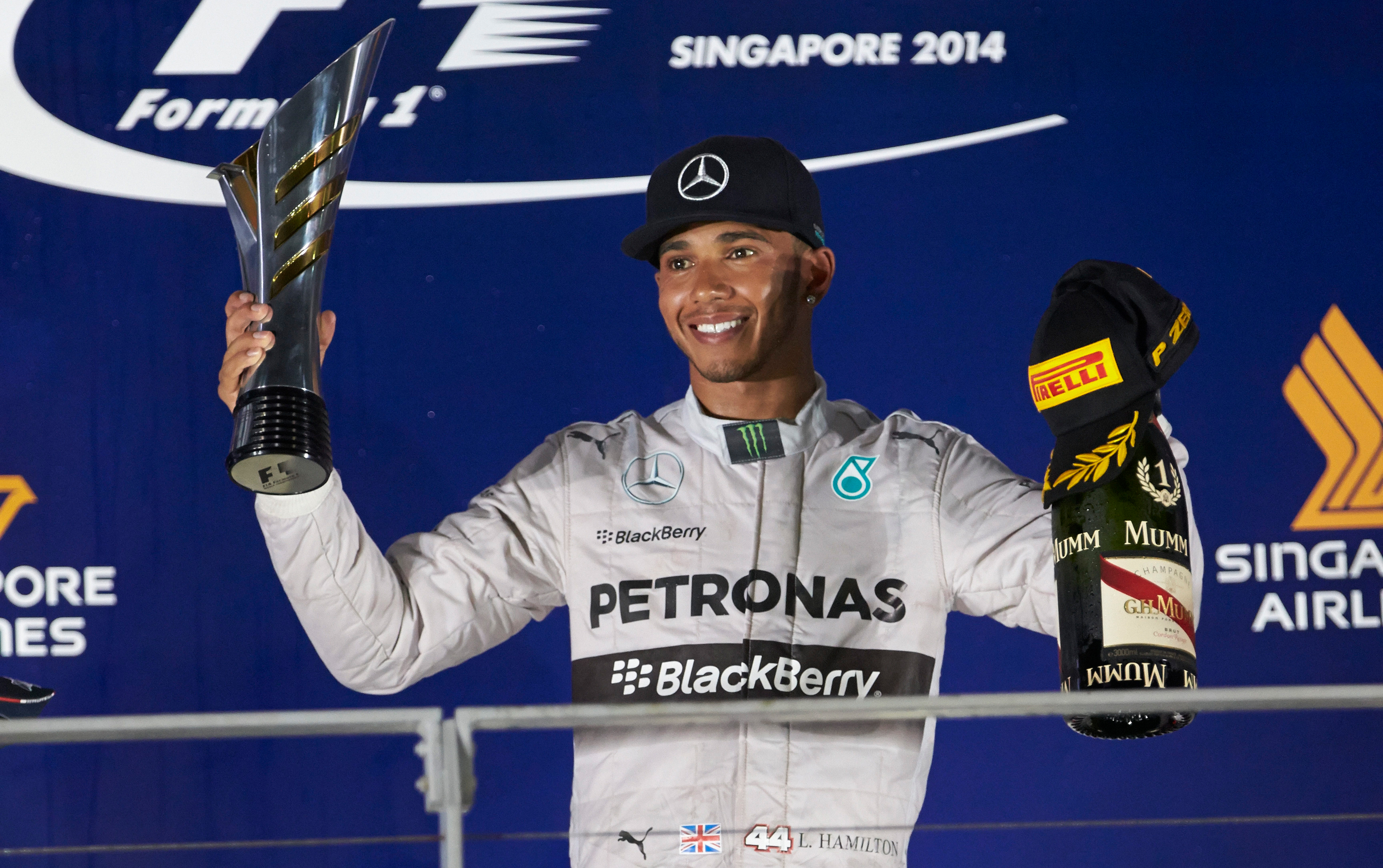 The Making of the F1 Singapore Grand Prix Trophy