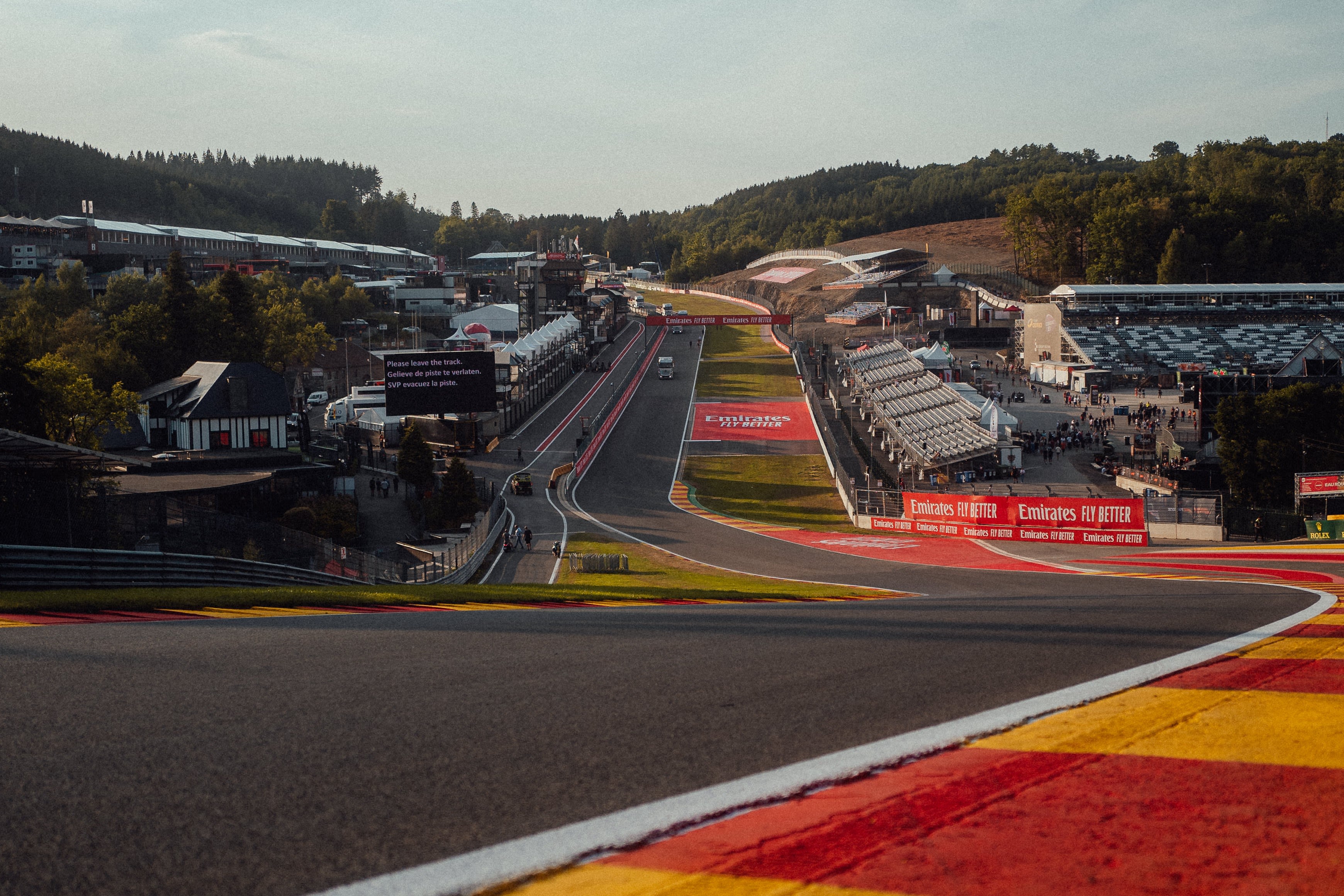 Mercedes-AMG PETRONAS F1 Team Official Website - Mercedes-AMG PETRONAS F1  Team