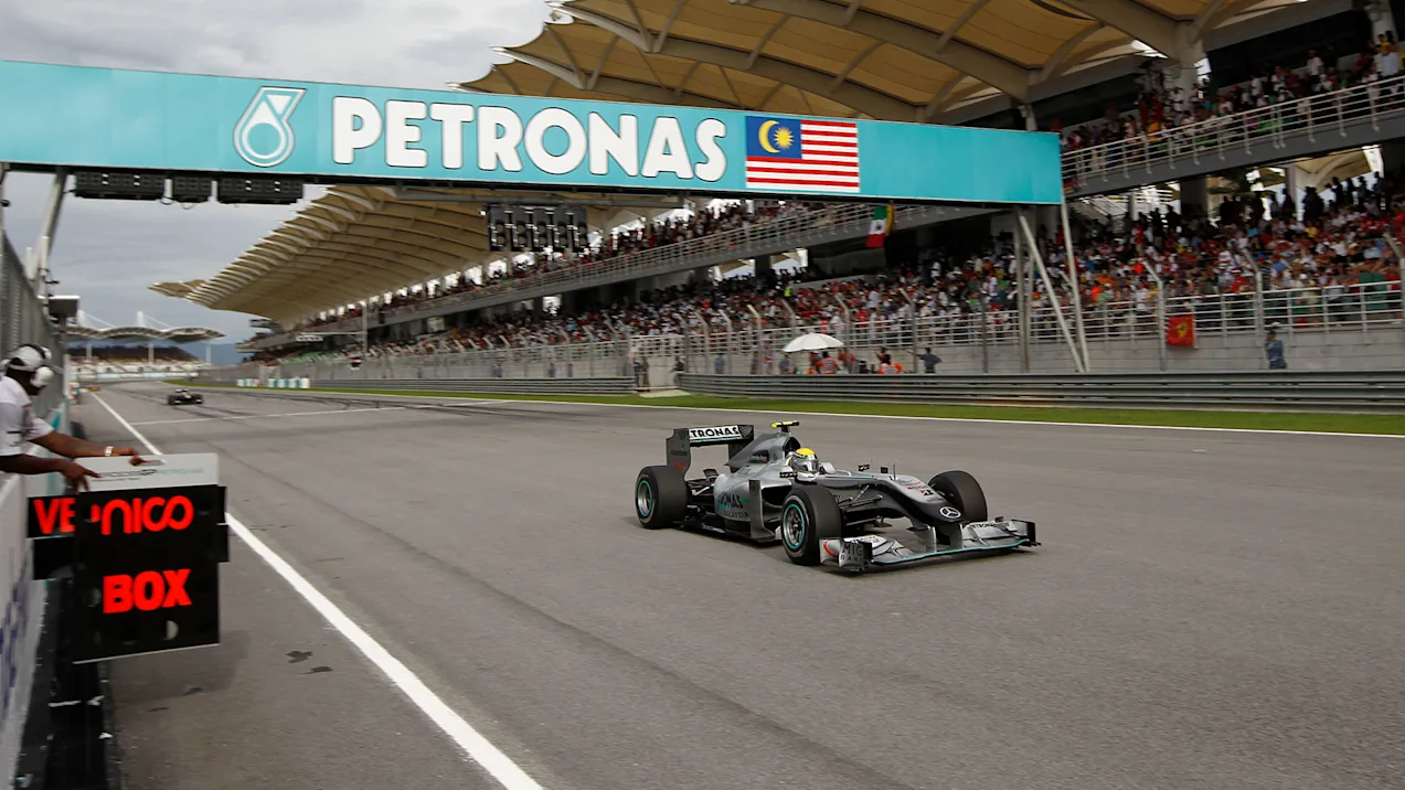 d*9様 スパーク Mercedes-AMG F1 Bahrain GP 202 Sepang International Circuit to Host 2026 Bahrain Grand Prix in