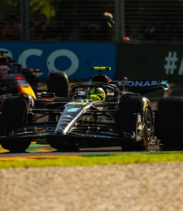 00-Lewis-Hamilton-Melbourne-2023-mobile