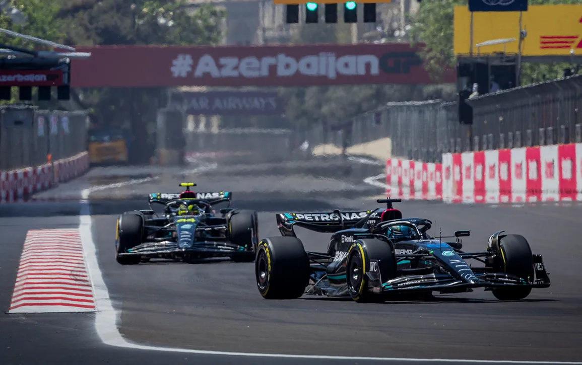 George Russell Lewis Hamilton Mercedes-AMG F1 Baku 2023