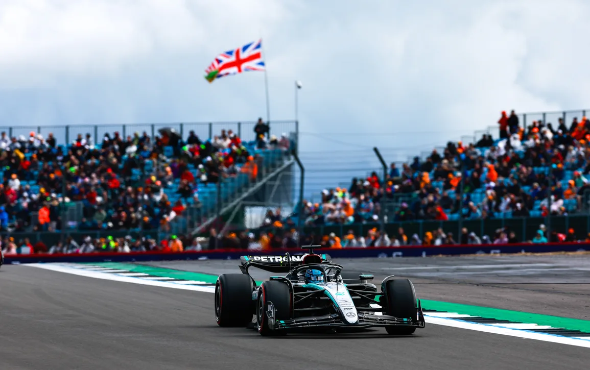 British-GP-Race-Page-IMAGE-3