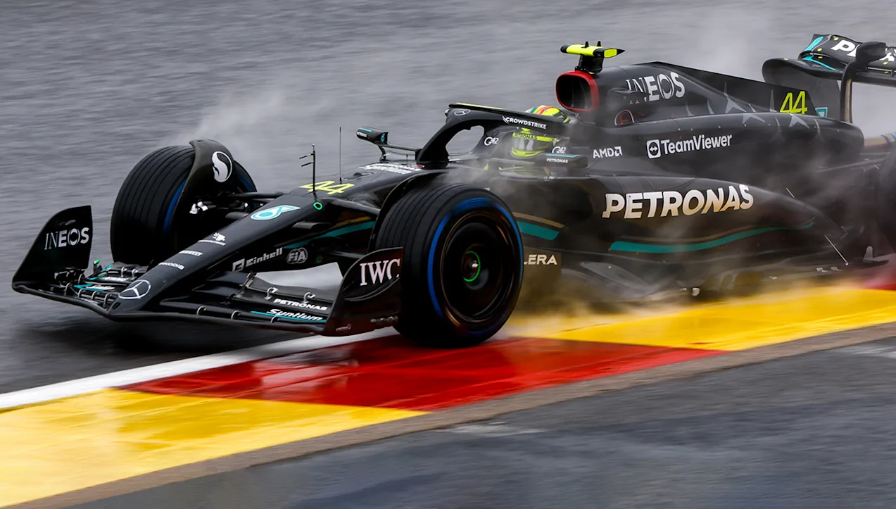 00-Lewis-Hamilton-Mercedes-AMG-F1-Spa-2023topt