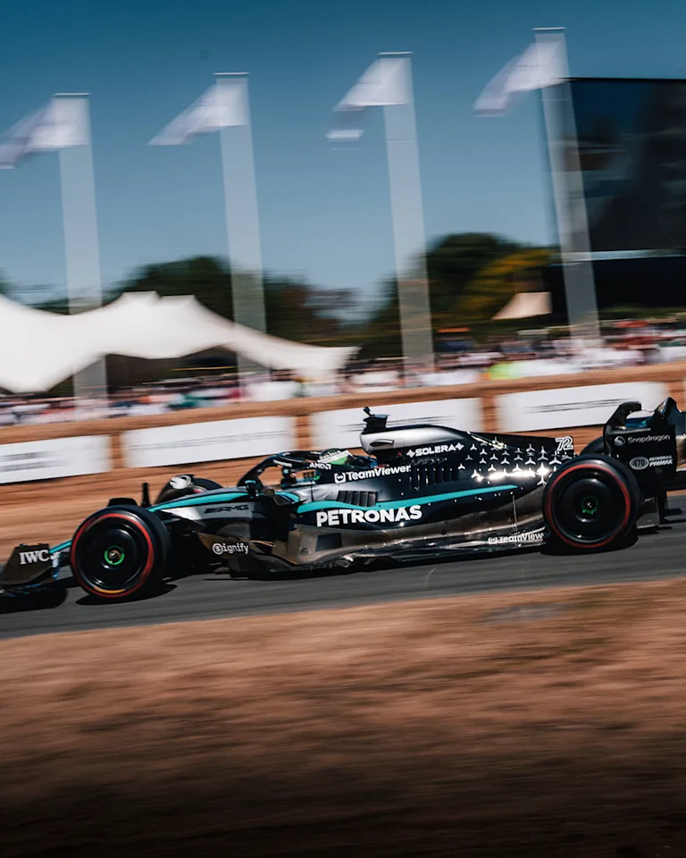 Official Mercedes-AMG PETRONAS F1 Team Website - Mercedes-AMG Official Mercedes-AMG PETRONAS F1 Team Website - Mercedes-AMG