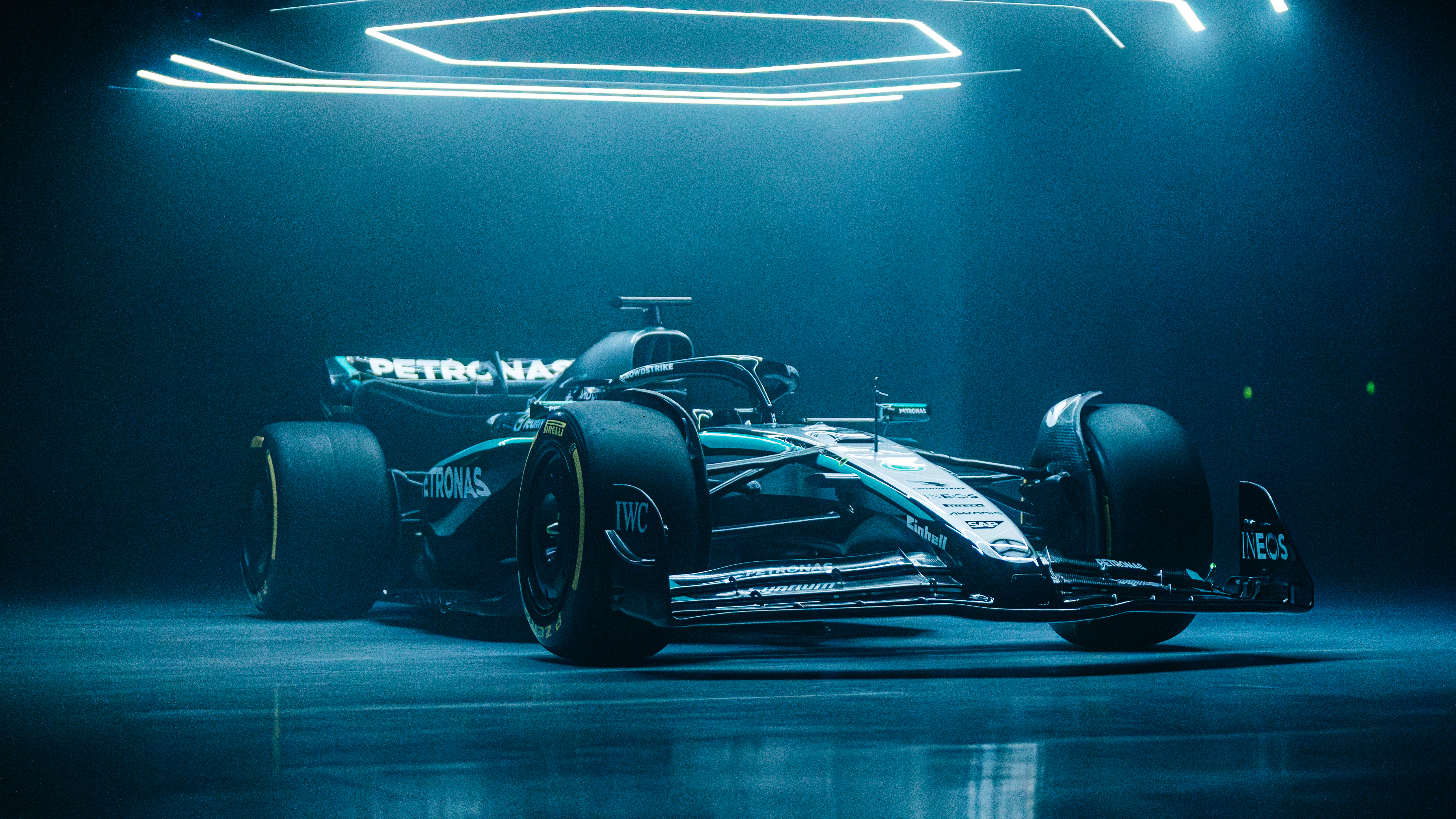 Explore the F1 W16 - Mercedes-AMG PETRONAS F1 Team