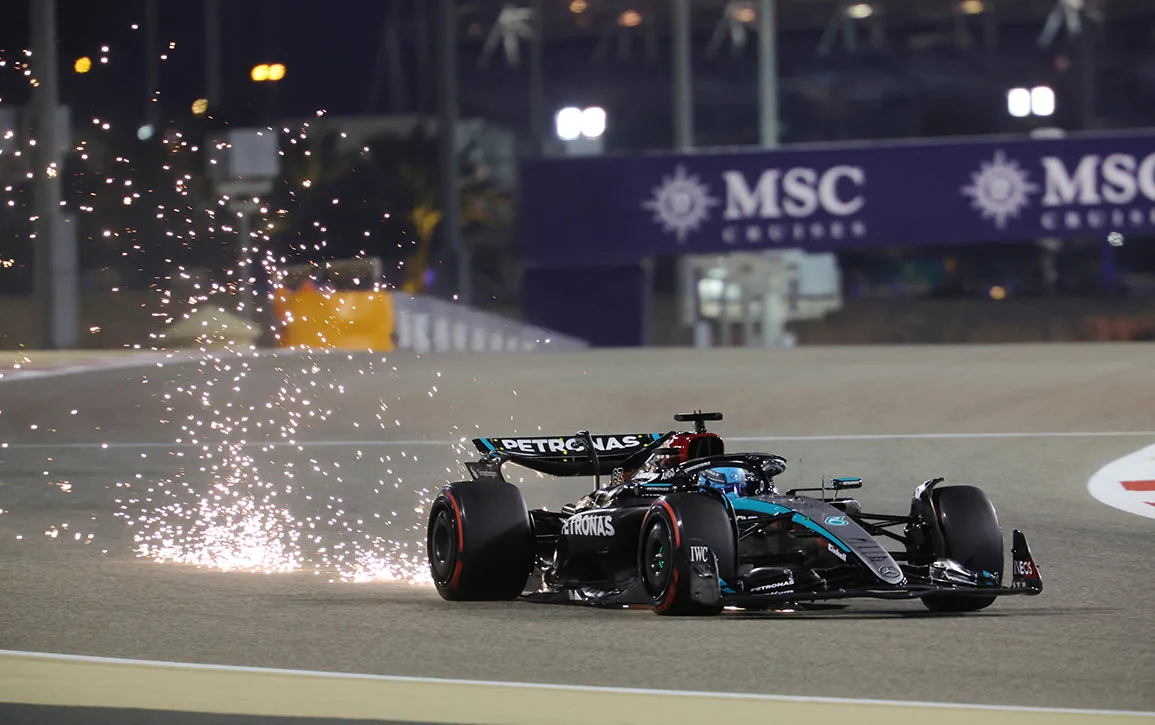 Spark 1/18 Mercedes Amg Petronas W12 E Performance No.44 2021 F1 UK Gp