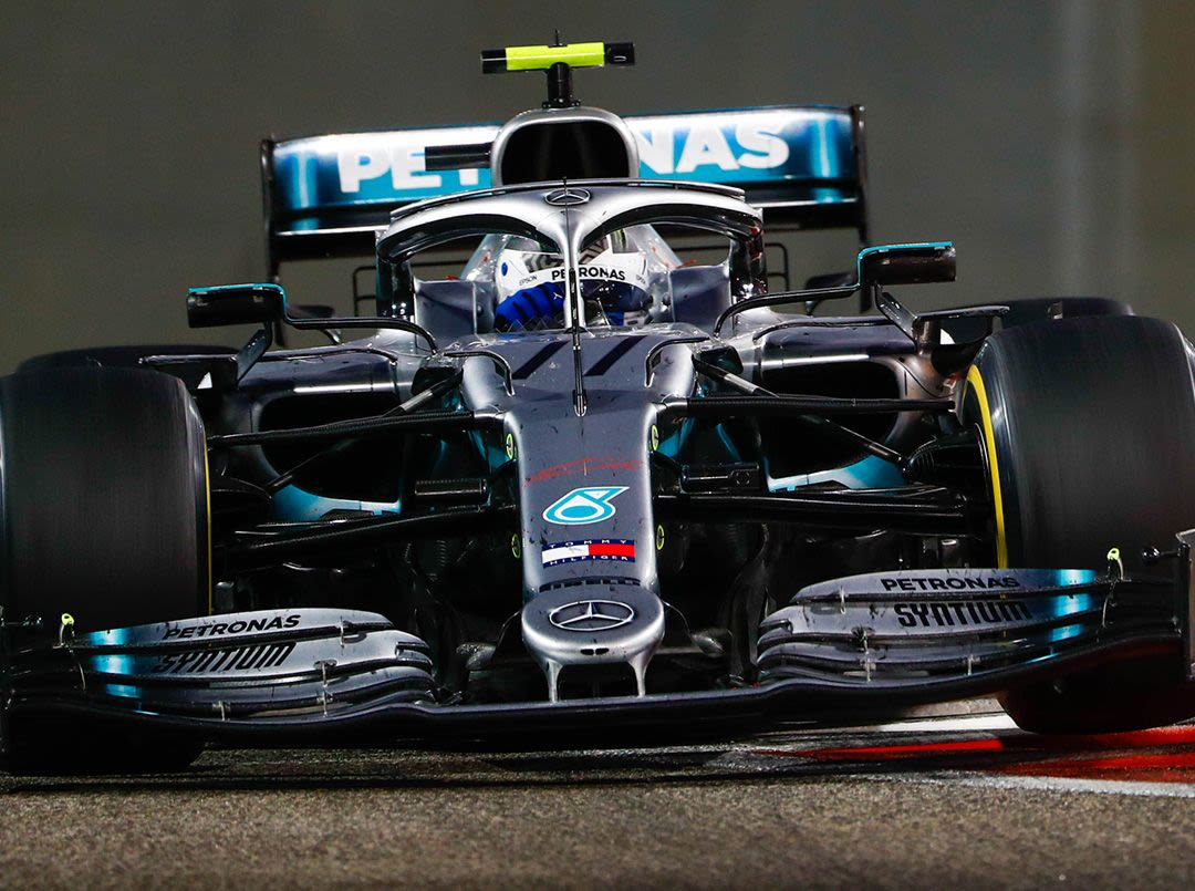 Valtteri Bottas, Mercedes AMG F1, Race Winner Lewis Hamilton