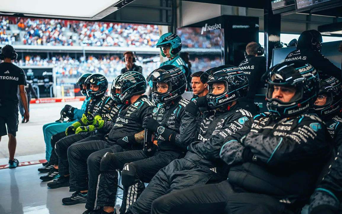 Mercedes pit crew ready for a stop during the 2026 United States Grand Prix