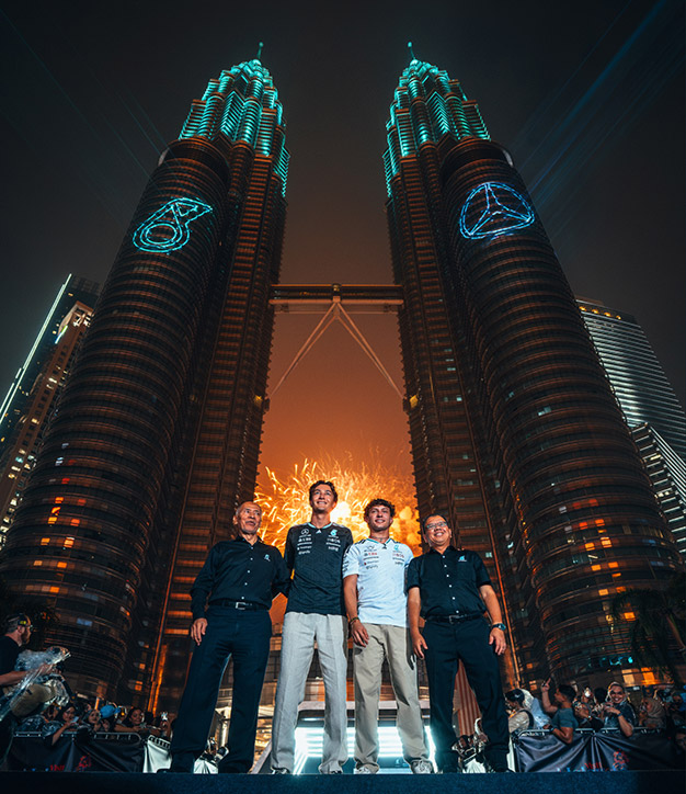 01-mobile-RP---Petronas-Twin-Towers---21-4x5