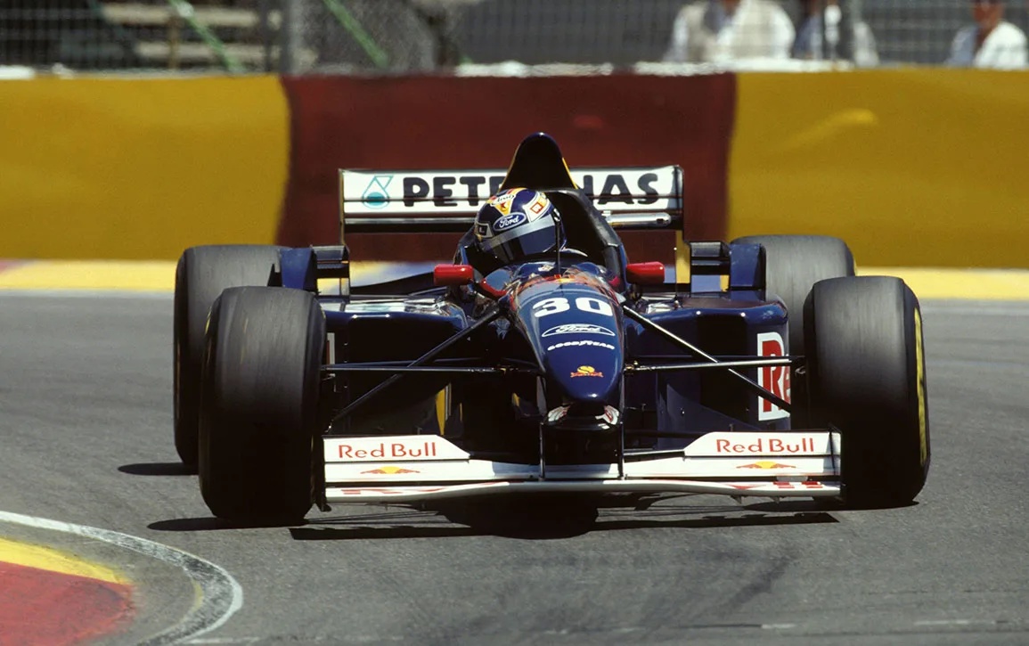 PETRONAS-Web-IMAGE 3