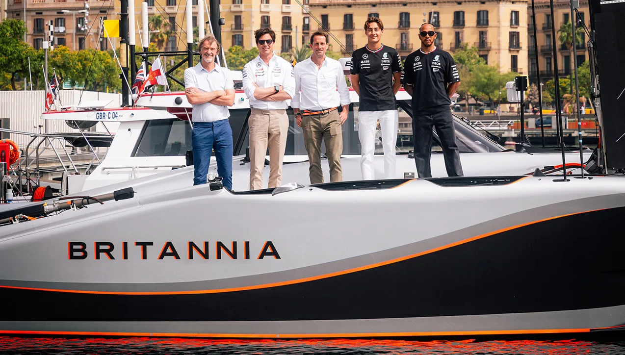 top-INEOS-Britannia-Barcelona-11