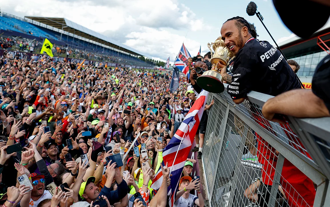6Silverstone-Story-Of-IMAGE
