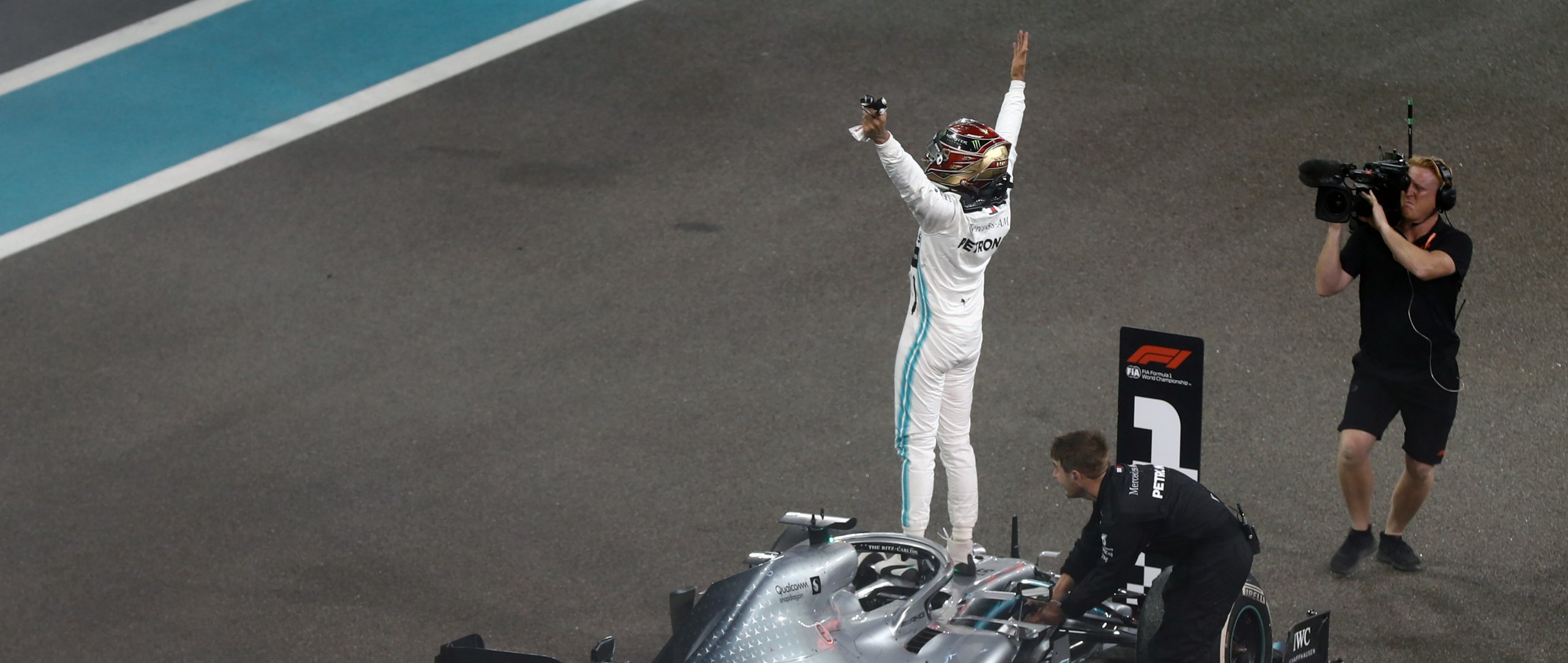 Lewis Hamilton Wins The Abu Dhabi Grand Prix - Mercedes-AMG PETRONAS F1 ...