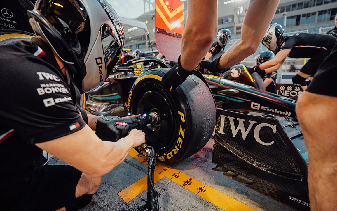 Mercedes-AMG PETRONAS F1 Team, Pit Stop
