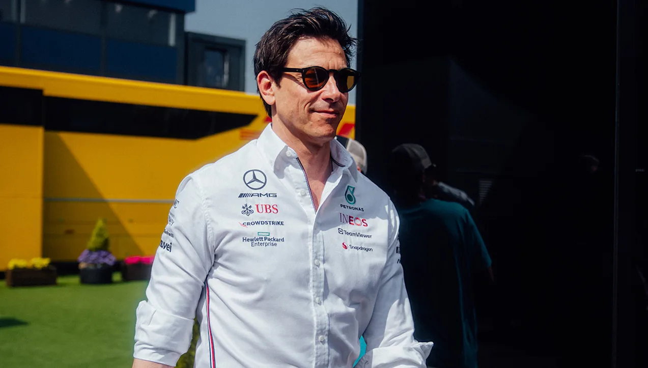 20230603 Mercedes-AMG Petronas F1 Team SPAINGP SREUSS 0007-(2)---Copy-top