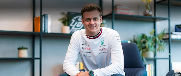 NewsImport: Mobile: MQ7-0-image-20221216190853-Mick-Schumacher-joins-Mercedes-AMG-Petronas-F1-Team-as-Reserve-Driver-for-2023-2-hi-res_4252.jpg