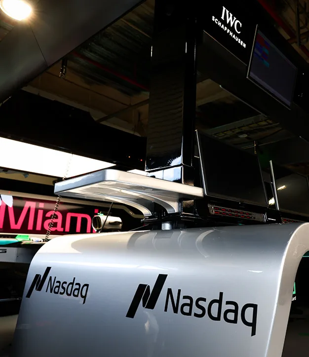 mobile-MF1-x-Nasdaq