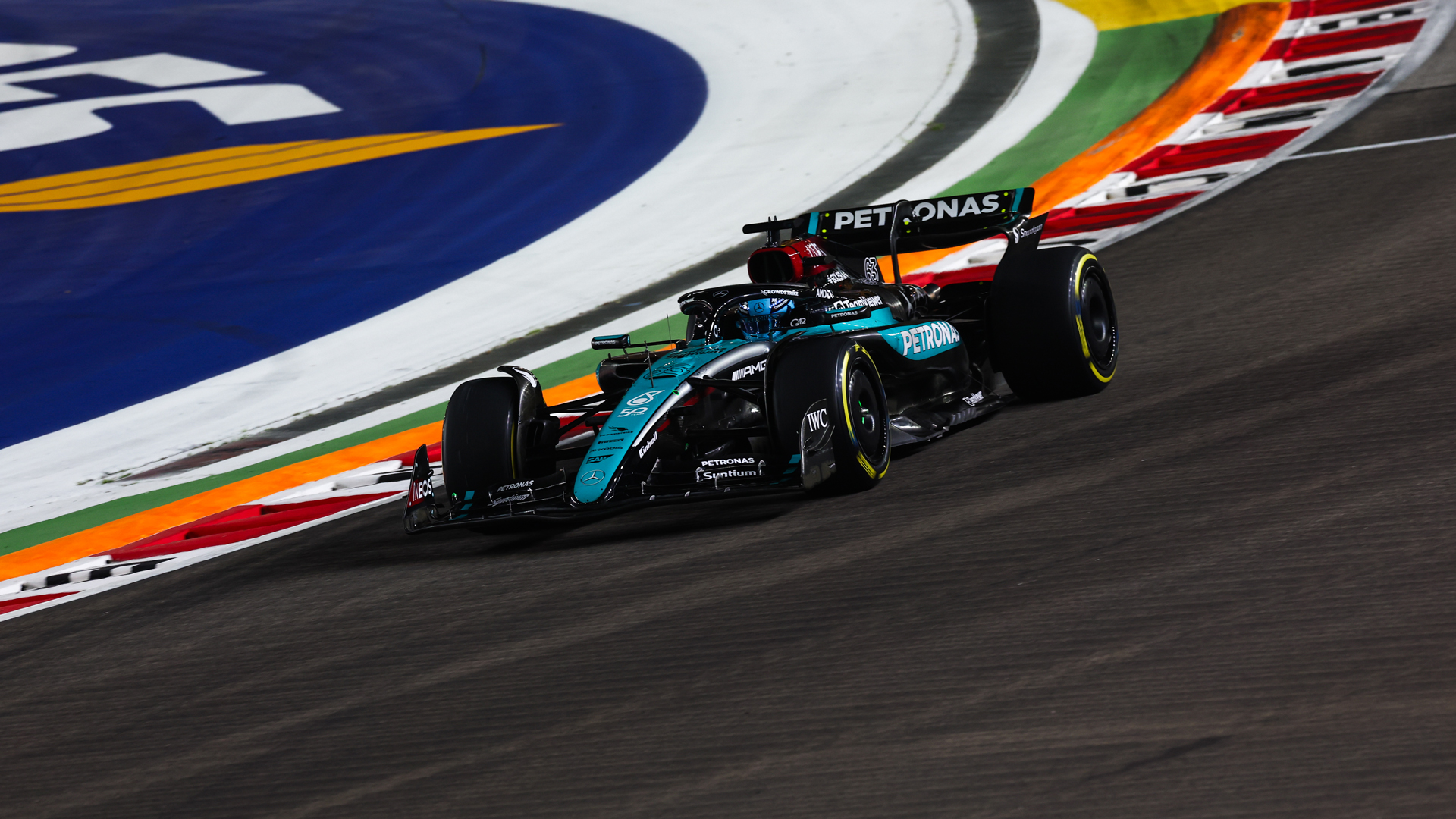 2025 鈴鹿　AMG PETRONAS F1サーキットペーパーウエイト 2025 鈴鹿 AMG PETRONAS F1サーキットペーパーウエイト - メルカリ
