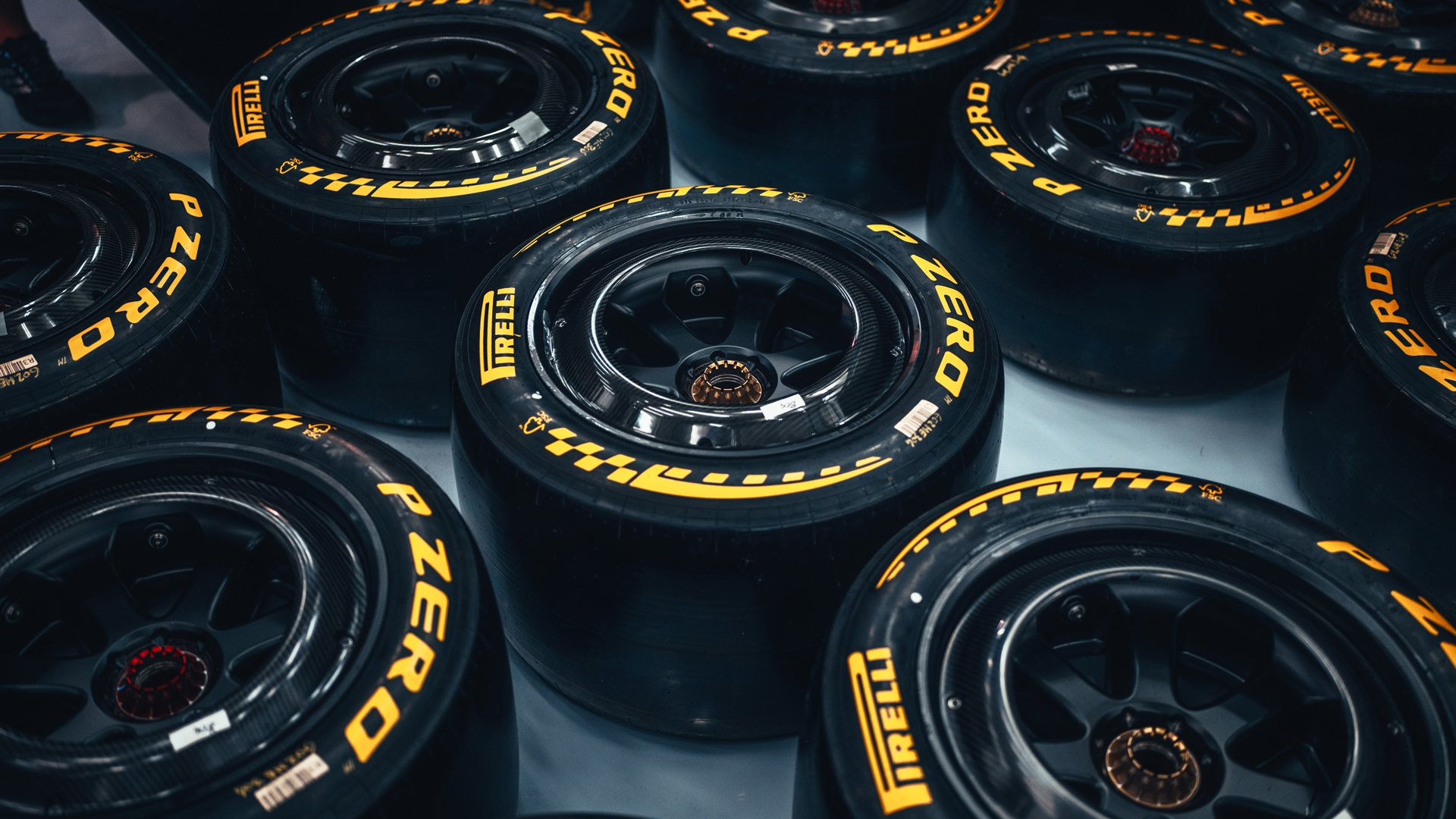 Tyres-16x9