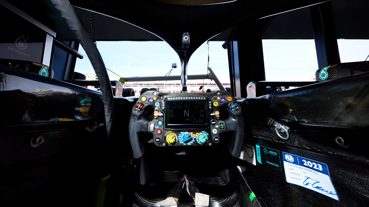 Steering Wheel 2023 Oz 3
