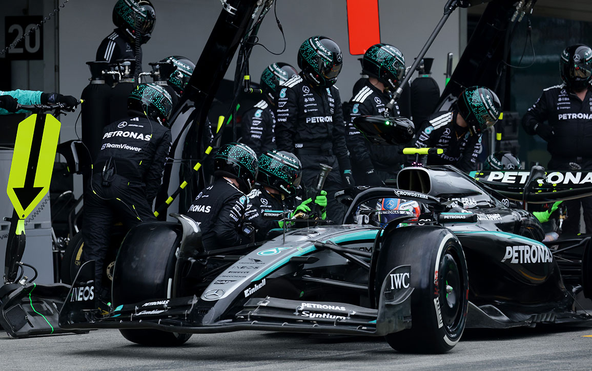 希少F1鈴鹿 2022 パドッククラブパス AMGペトロナス メルセデスチーム ブラゴ 1/24 メルセデス AMG ペトロナス F1チーム W14 E