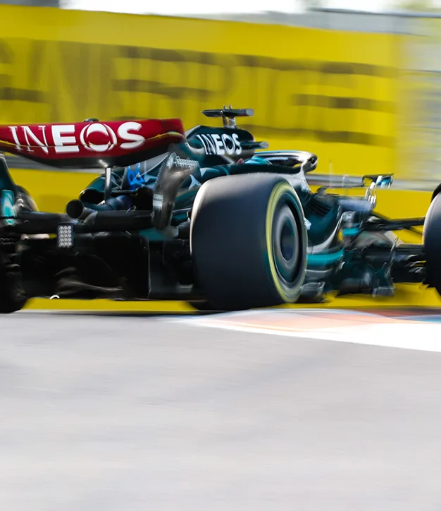George-Russell-Mercedes-AMG-F1-Miami-Akkodis-Debrief-mobile