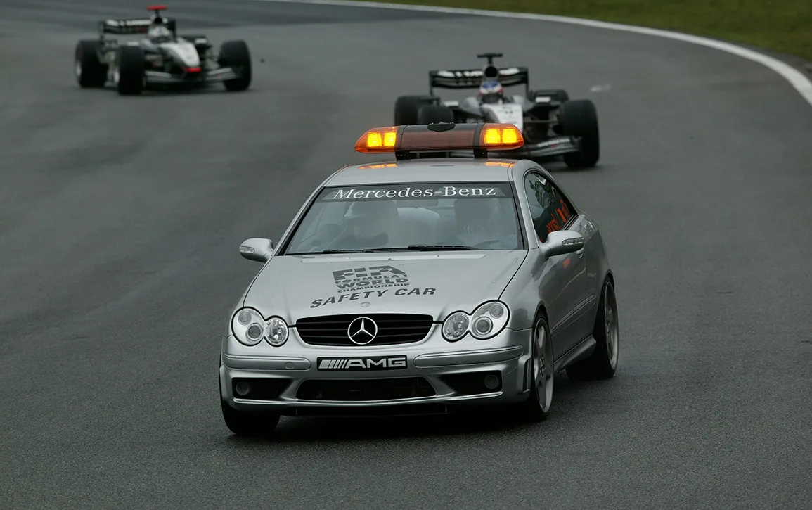 2003-Mercedes-Benz-CLK-55-AMG