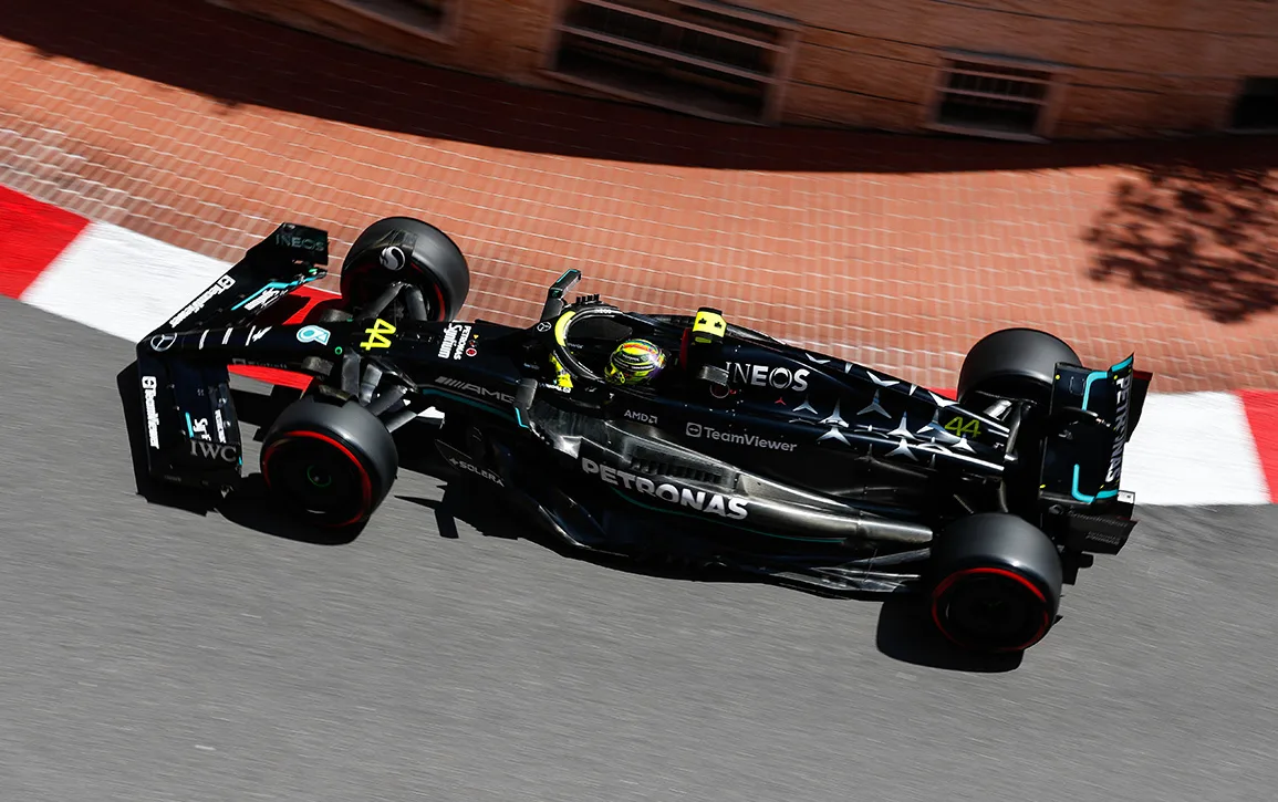 Racing : Mercedes-AMG Petronas F1 Team (001) Lewis Hamilton