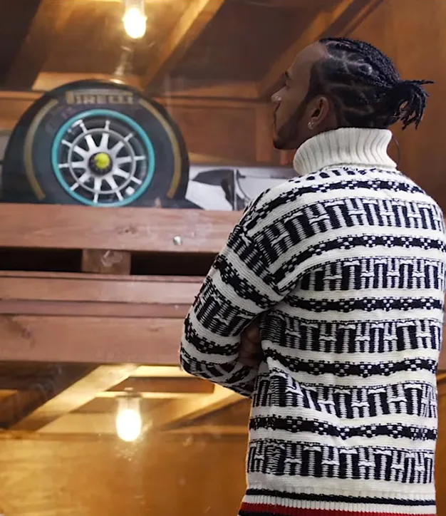 NewsImport: Mobile: MQ7-0-image-20191221213534-Lewis-Hamilton-Reunited-with-his-Six-F1-Championship-Cars-YouTube4252.jpg
