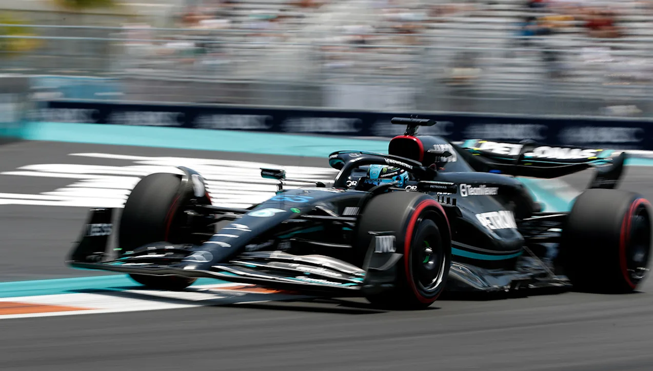 00 George Russell Mercedes-AMG F1 Miami-text-top