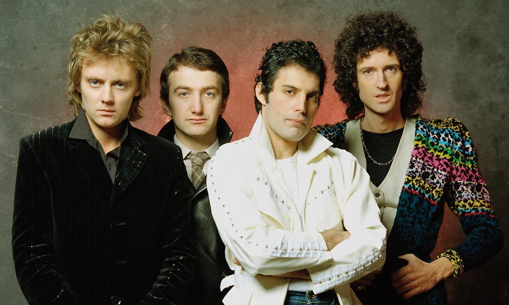 Queen-mid-70s-approved-photo-03-web-optimised-1000-1000x600