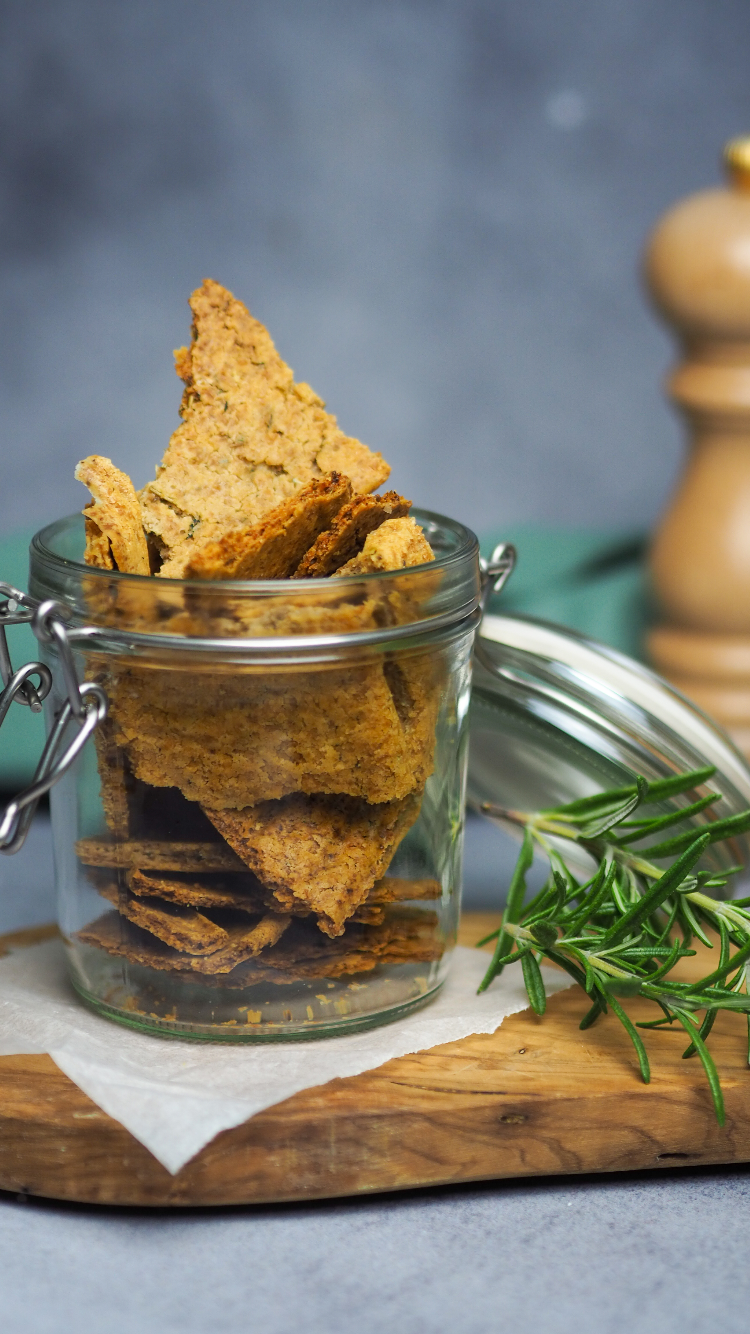 Zuurdesemstarter crackers - Featured