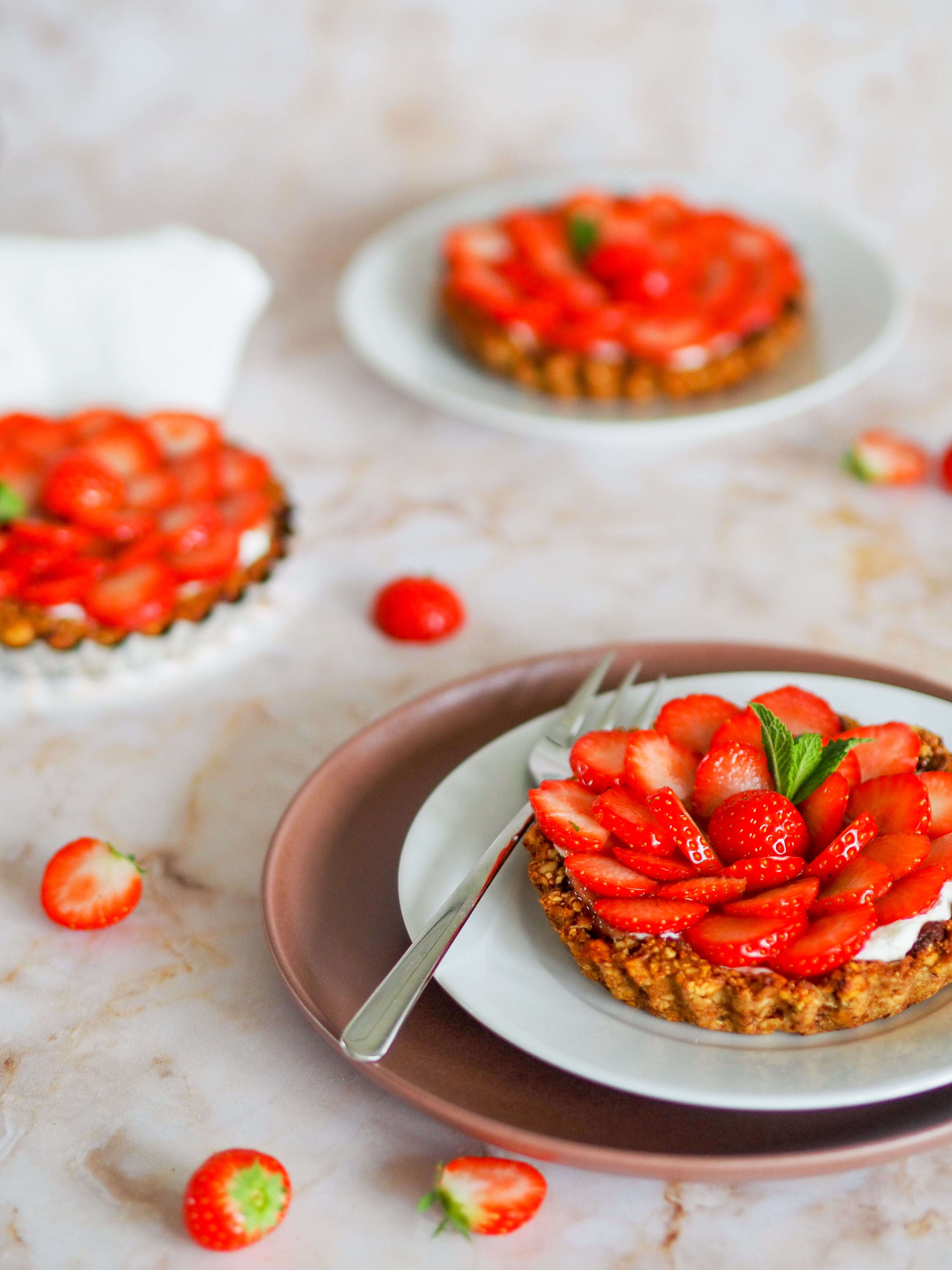 Aardbei-rabarber tartelette - Featured